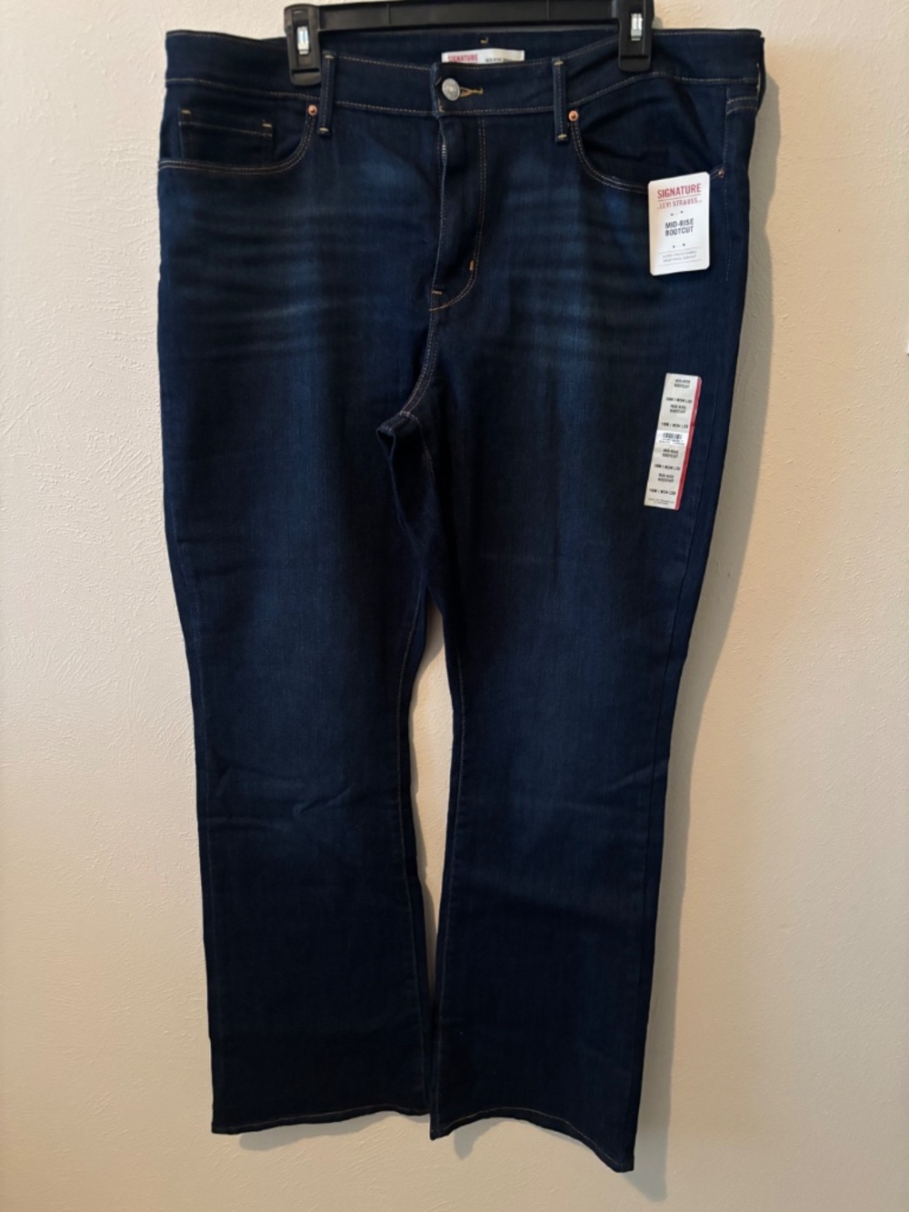 Levi Strauss Signature Denim Mid-Rise Bootcut Jeans - Size 18M / W34 / L32